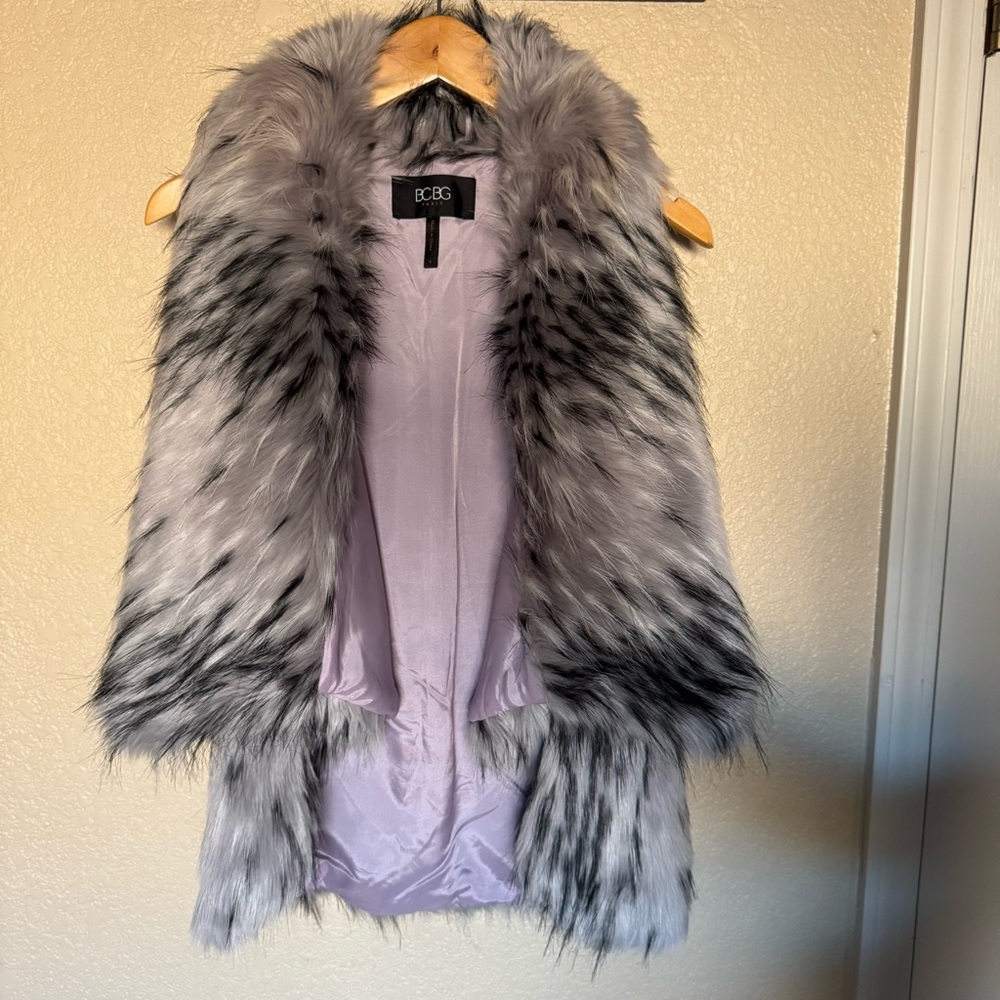BCBG Paris Vest